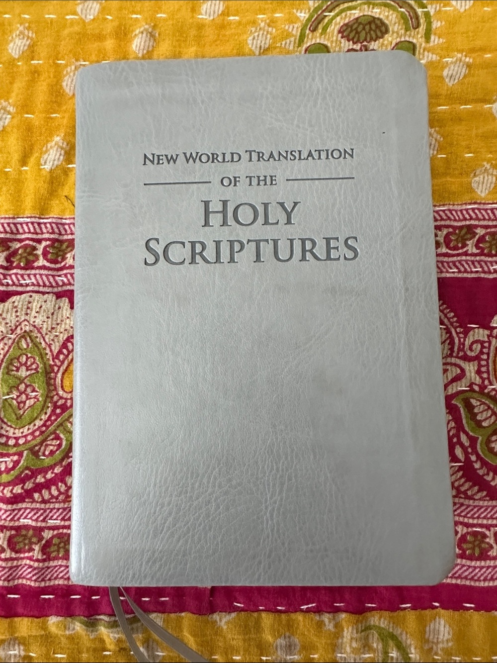 New World Translation of the Holy Scriptures — Light Gray Cover